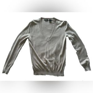 White/Cream V Neck Pullover Knit Sweater Size M